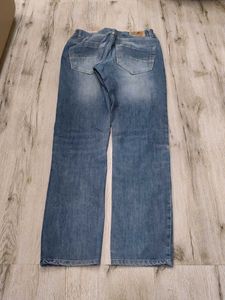 Ma5887 Denim hub jeans waist 28 inches