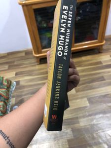 The Seven Husbands of Evelyn Hugo by Taylor Jenkin