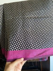 Black &amp; White Geometric Saree with Pink Border