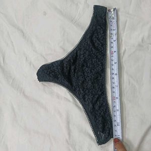 🪔 Elegant Black Lace Panties