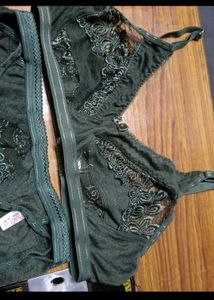 Lace Trimmed Bra and Panty Set