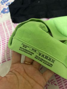 Sports Bra - Black &amp; Neon Green