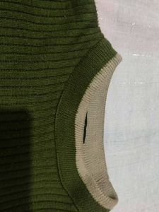 Unisex Green Ribbed Knit Sweater