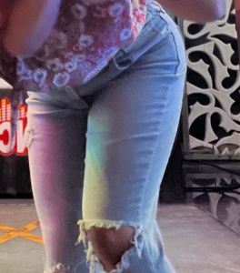 Light Wash Ripped Jeans