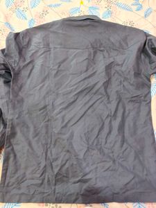 Classic Men's Grey Long Sleeve Shirt