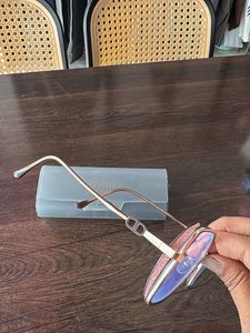 Stylish Geometric Frame Glasses
