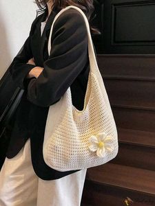 Chic Knitted Tote Bag with Flower