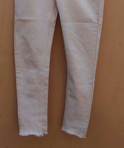 New White Skinny Jeans For Women Rs 175