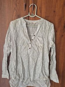 Stylish Printed Top by People