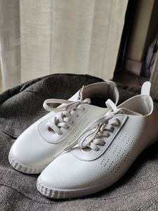 Sneakers For Women