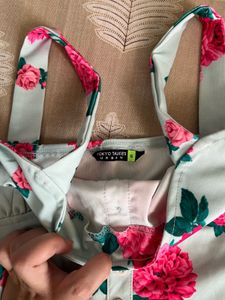 Floral Print Cropped Cami Top