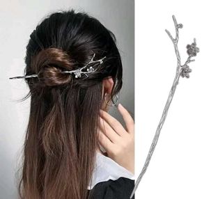 Elegant Floral Branch Hairpin