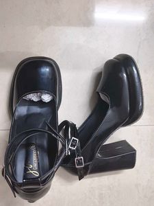 Black Patent Mary Jane Style Heels