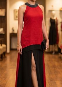Stunning Red & Black Gown Embellished Necklin