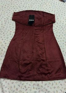 Maroon Strapless Mini Dress 🍓