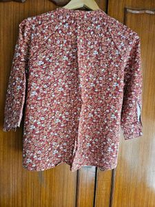Floral top