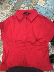 Chic Red Fitted Short Sleeve Shirt