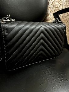 Chic Black Crossbody Bag