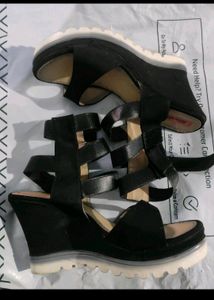 ⛔Sale⛔Black Strap Heels