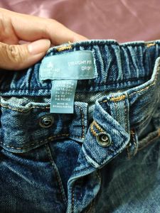 Cute unisex Jeans with Patch Detail