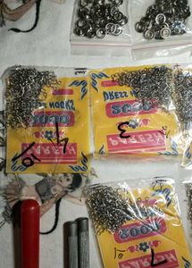Sewing Hooks &amp; Buttons Kit