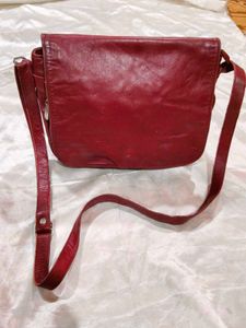 Chic Red Leather Crossbody Bag
