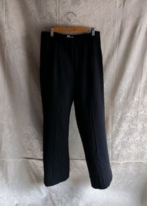 women pleated black trousers