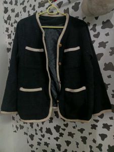 Chic Black Textured Cropped Jacket