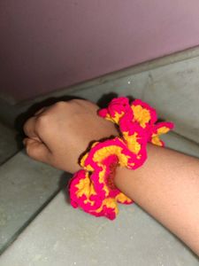 Handmade Crochet Scrunchie with a free gift