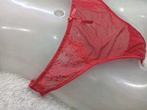 Red Lace 💙Detail Thong
