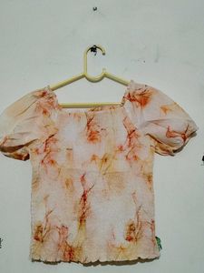 Chic Smocked Puff Sleeve Top