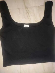 Classic Black Cropped Tank Top