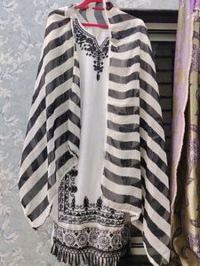 Pakistani Embroidered Suit 3pc