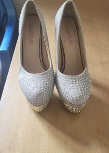 high heel shoe