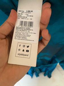 👗AND brand (COMPLETELY NEW) Midi Dress