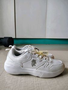 Brand New RedTape White Women's Sneakers - Size 4