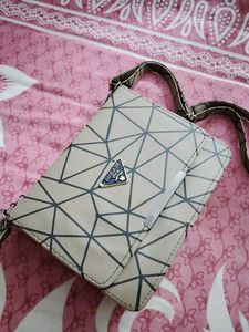 22.Stylish Geometric Crossbody Bag
