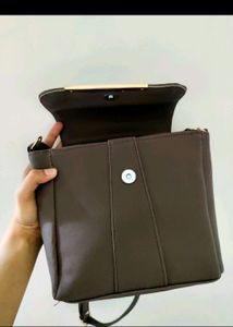 NEW MINIMALIST FLAP BAG