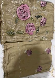 Embroidered top, bottom set 2.50 cut rehne wala he