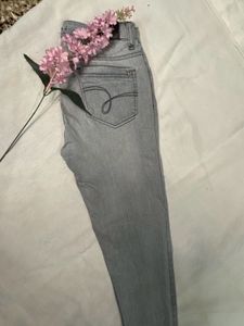 HOTTIE- ANKLE JEALOUS 21 faded Grey Jeans
