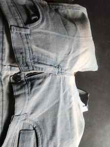 Light Wash Skinny Jeans