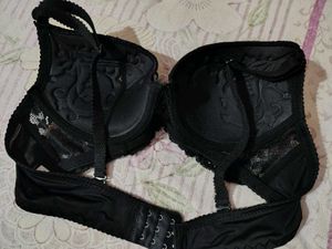 Black Lace Bra &amp; Panty Set 36C