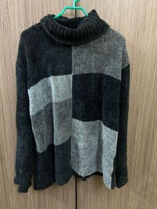 Chic Colorblock Turtleneck Sweater