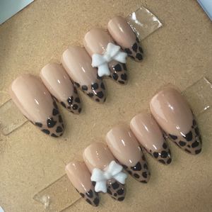 Cute Bow &amp; Leopard Print Press-On Nails