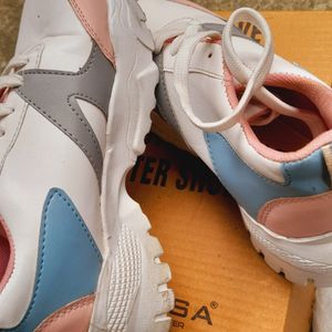 Women's Sneakers ( Length -28-29 Cm)