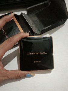 Manish Malhotra Illuminating Blush-Highlighter Duo