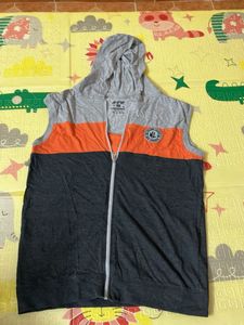 Sleeveless lightweight Zip-Up Hoodie