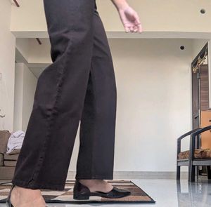 Stylish Brown Wide-Leg Jeans