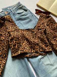 Leopard Print Cropped Zip-Up Top