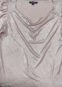 CODE byLifestyle brand top, Medium size